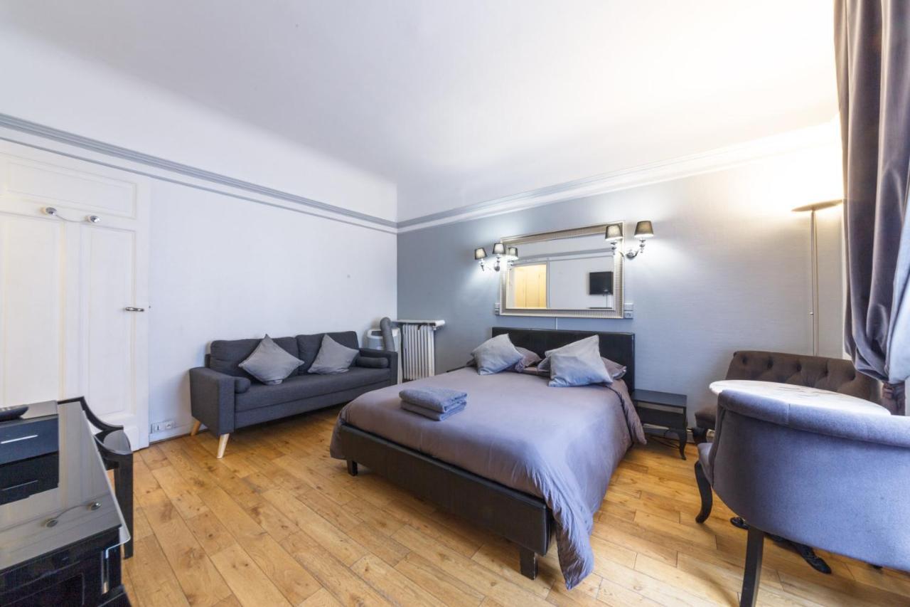 Appartement Private Studio - Avenue Des Champs-elysees Parijs